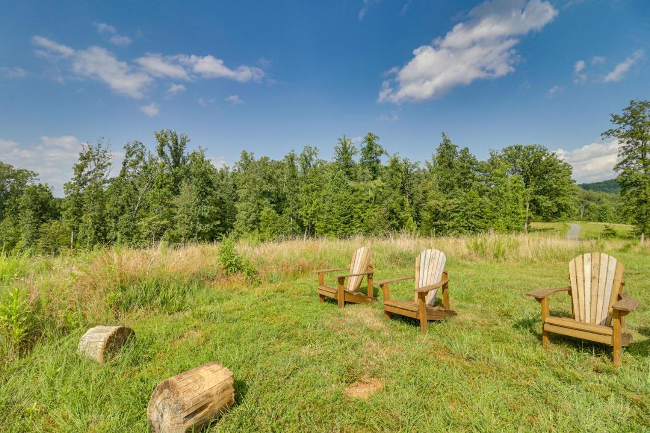 Rustic Baileys Retreat Cabin Near Wineries! Crozet Екстер'єр фото